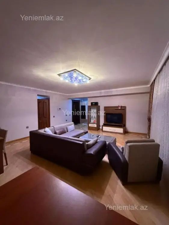 1 499 AZN - 3 otaqlı mənzil Kirayə (aylıq), Səbail, Bakı
