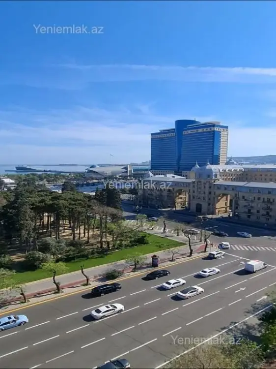 1 499 AZN - 3 otaqlı mənzil Kirayə (aylıq), Səbail, Bakı