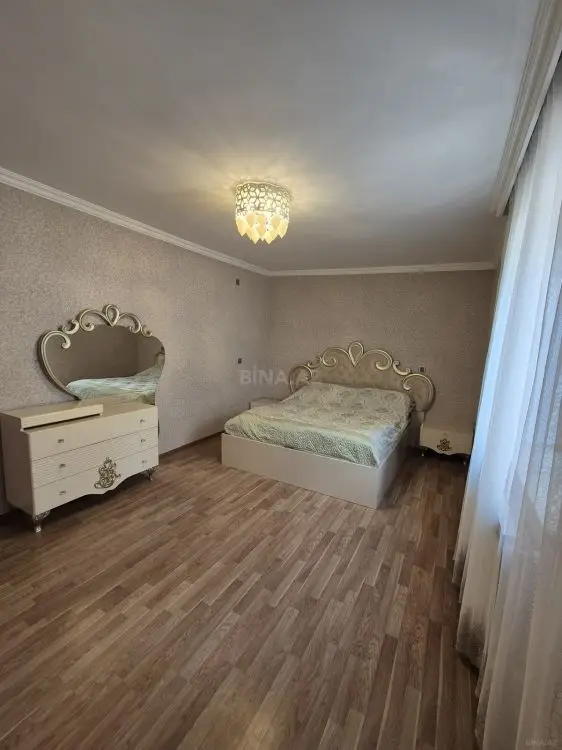 950 AZN - 4 otaqlı mənzil Kirayə (aylıq), 8-ci kilometr, Nizami, Bakı