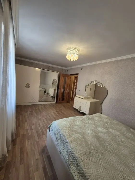 950 AZN - 4 otaqlı mənzil Kirayə (aylıq), 8-ci kilometr, Nizami, Bakı