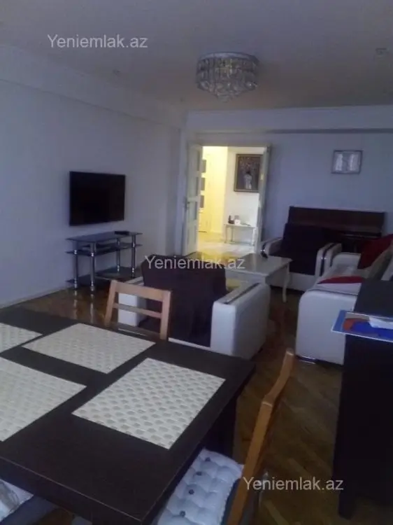 1 299 AZN - 3 otaqlı mənzil Kirayə (aylıq), Səbail, Bakı