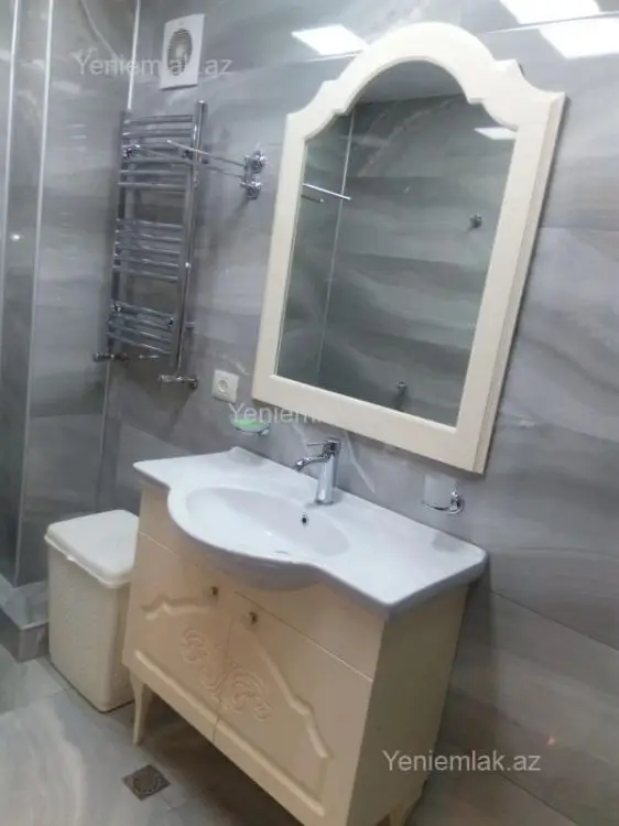 1 299 AZN - 3 otaqlı mənzil Kirayə (aylıq), Səbail, Bakı
