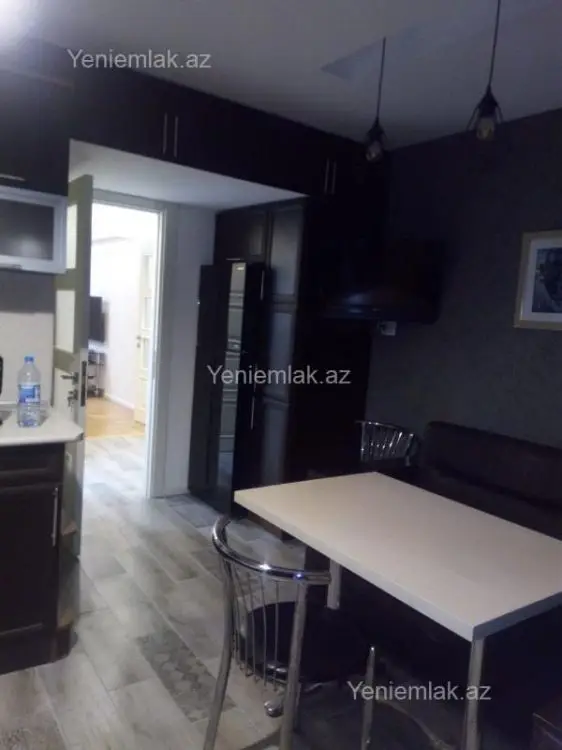 1 299 AZN - 3 otaqlı mənzil Kirayə (aylıq), Səbail, Bakı