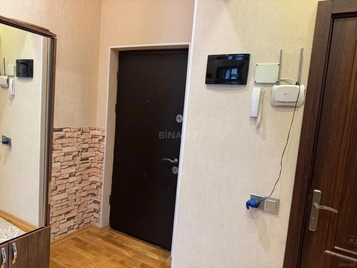 950 AZN - 3 otaqlı mənzil Kirayə (aylıq), Nizami, Bakı