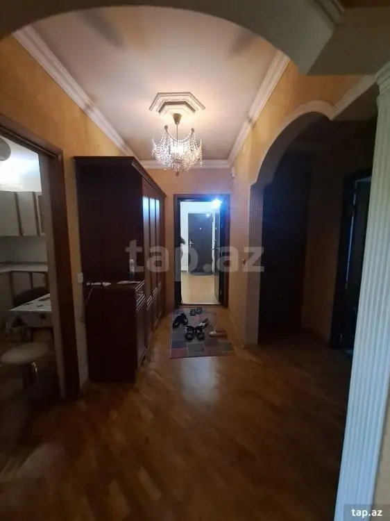 700 AZN - 3 otaqlı mənzil Kirayə (aylıq), 8-ci kilometr, Nizami, Bakı