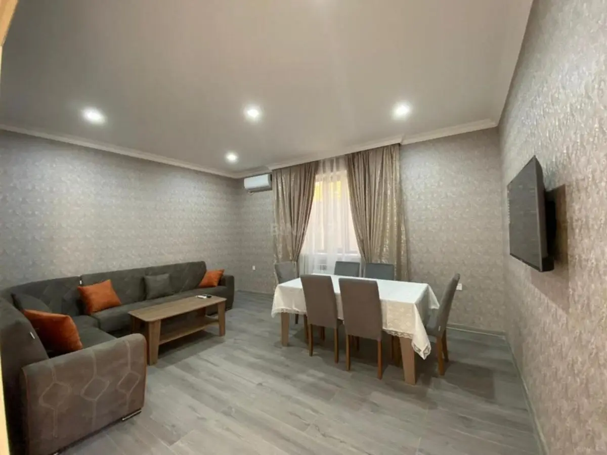 700 AZN - 5 otaqlı mənzil Kirayə (aylıq), Qəbələ