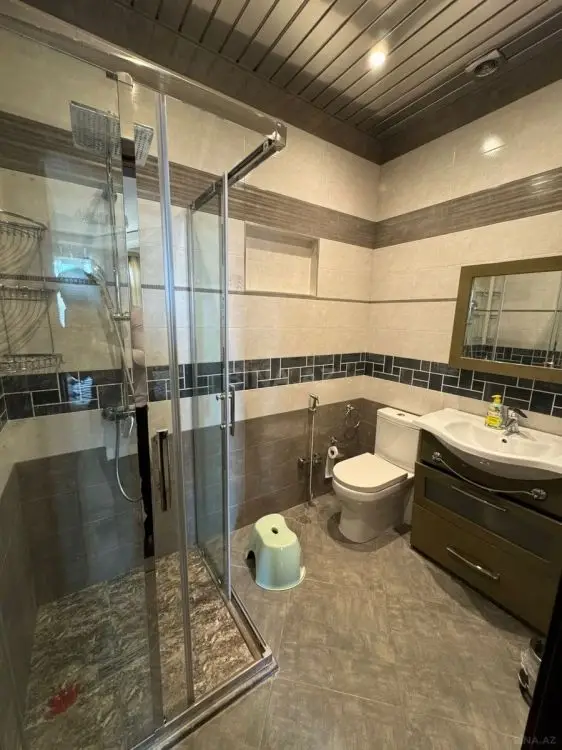 1 600 AZN - 4 otaqlı mənzil Kirayə (aylıq), Nəsimi, Bakı