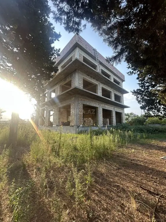 500 000 AZN - 810 m² Obyekt / Ofis Satılır, Astara