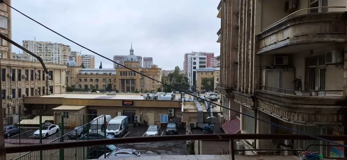 1 200 AZN - 4 otaqlı mənzil Kirayə (aylıq), Nərimanov, Bakı