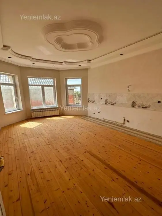 260 000 AZN - 7 otaqlı mənzil Satılır, Saray, Abşeron