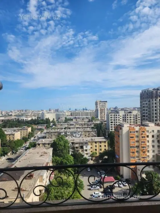 310 000 AZN - 3 otaqlı mənzil Satılır, 8-ci mikrorayon, Binəqədi, Bakı