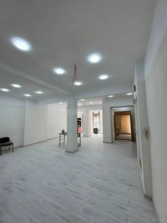 2 200 AZN - 100 m² Obyekt / Ofis Kirayə (aylıq), Nəsimi, Bakı