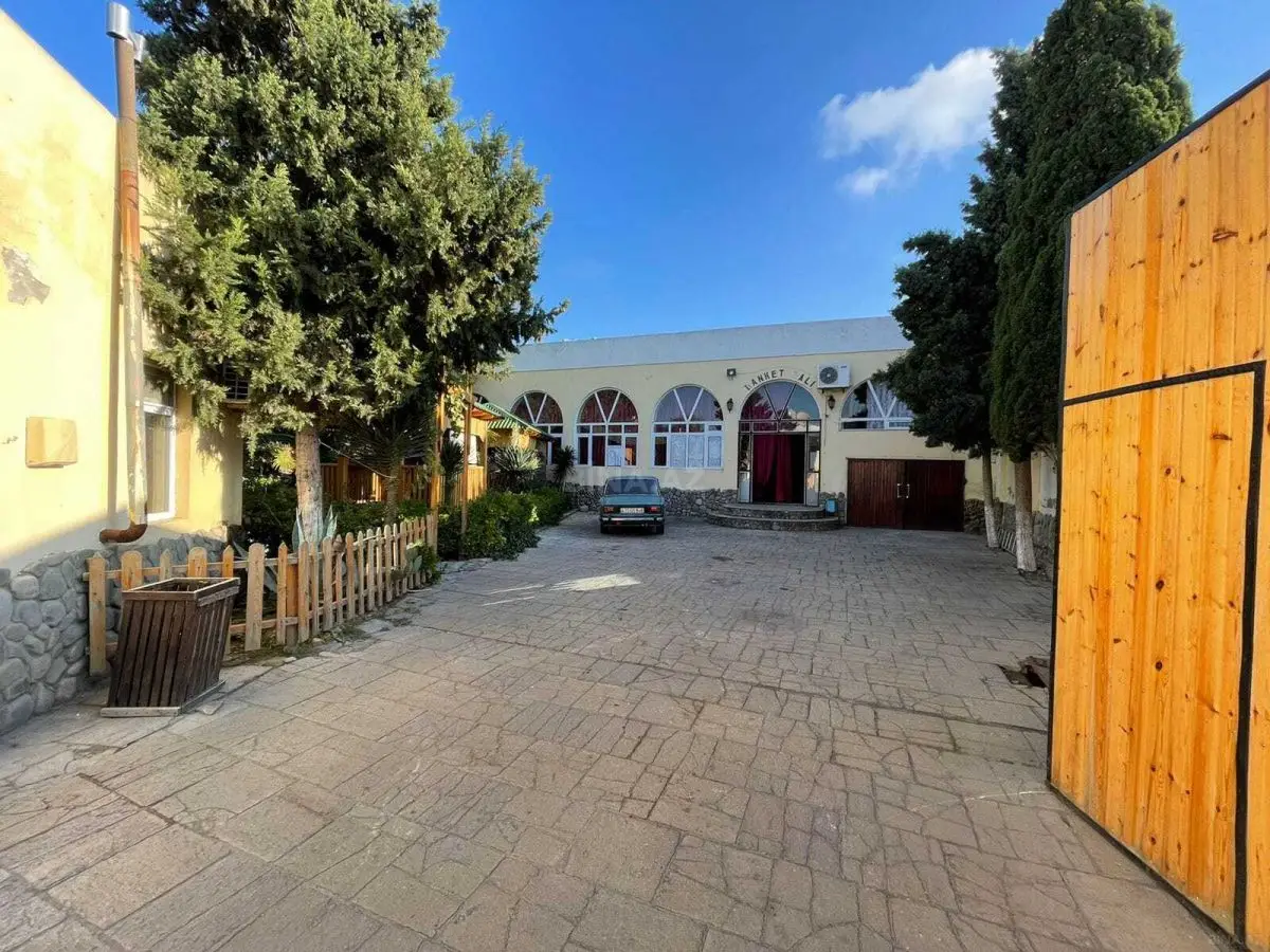 1 000 AZN - 200 m² Obyekt / Ofis Kirayə (aylıq), Mərdəkan, Xəzər, Bakı