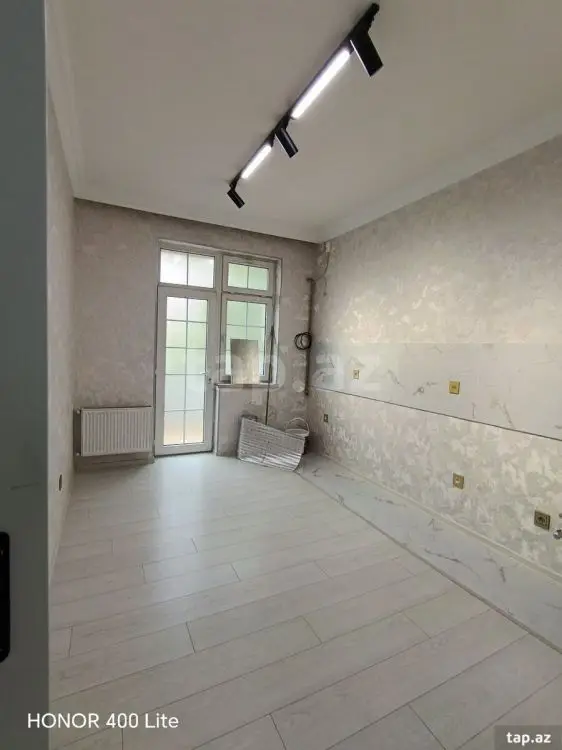 135 000 AZN - 3 otaqlı mənzil , Gəncə