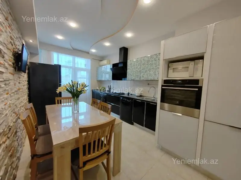 1 500 AZN - 3 otaqlı mənzil Kirayə (aylıq), Xətai, Bakı