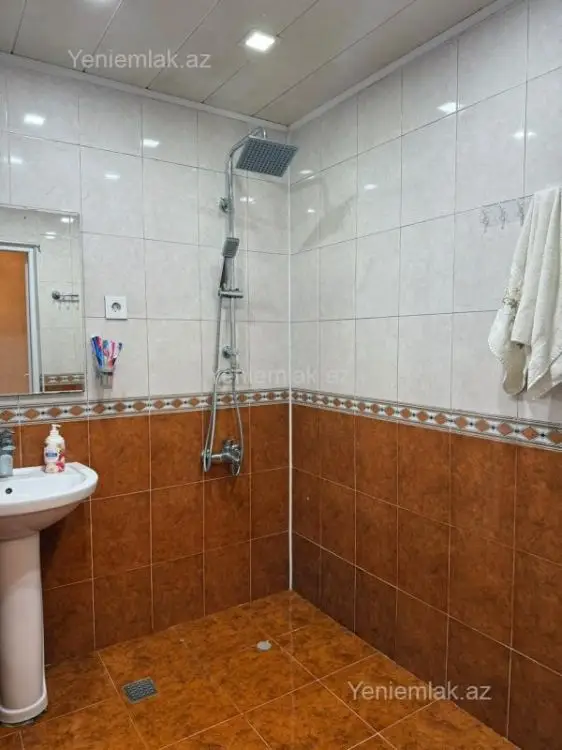 600 AZN - 3 otaqlı mənzil Kirayə (aylıq), Əhmədli, Xətai, Bakı