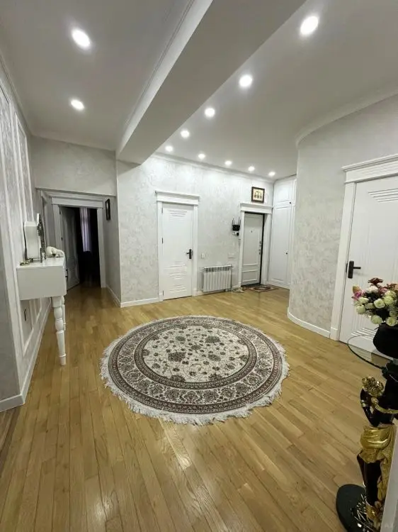 410 000 AZN - 3 otaqlı mənzil Satılır, Səbail, Bakı