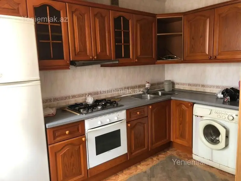 900 AZN - 3 otaqlı mənzil Kirayə (aylıq), Ağ şəhər, Xətai, Bakı
