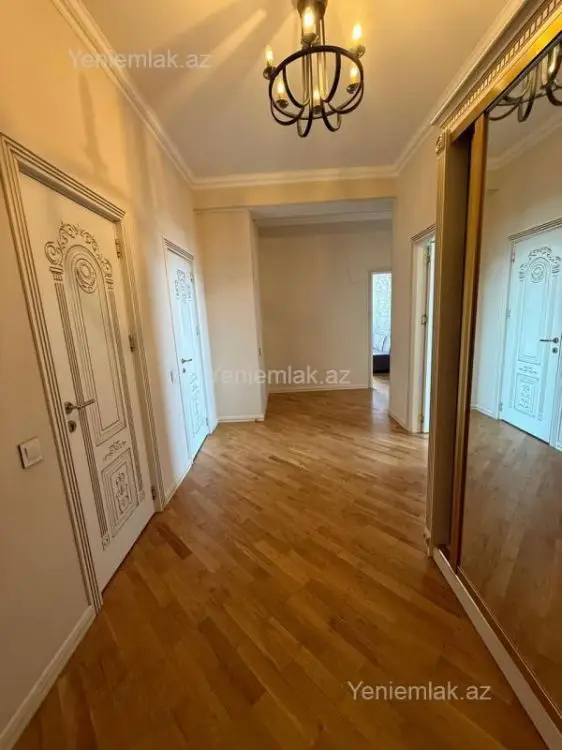 1 200 AZN - 3 otaqlı mənzil Kirayə (aylıq), Nizami, Bakı