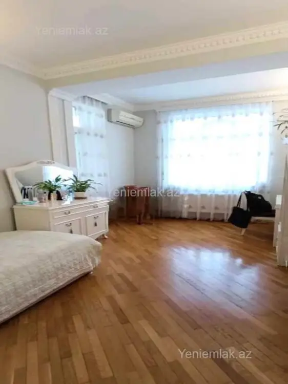 420 000 AZN - 4 otaqlı mənzil Satılır, Yasamal qəs., Nizami, Bakı