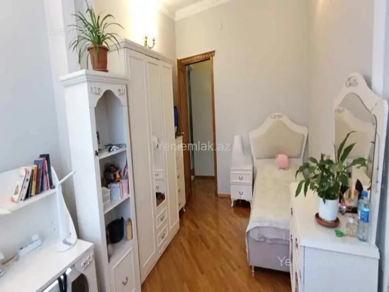 420 000 AZN - 4 otaqlı mənzil Satılır, Yasamal qəs., Nizami, Bakı