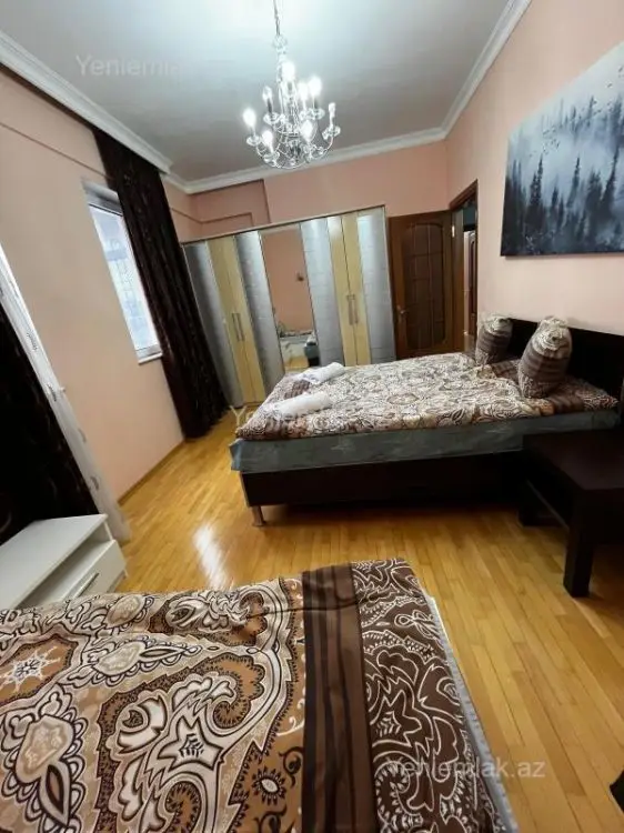 700 000 AZN - 4 otaqlı mənzil Satılır, İçəri şəhər, Səbail, Bakı