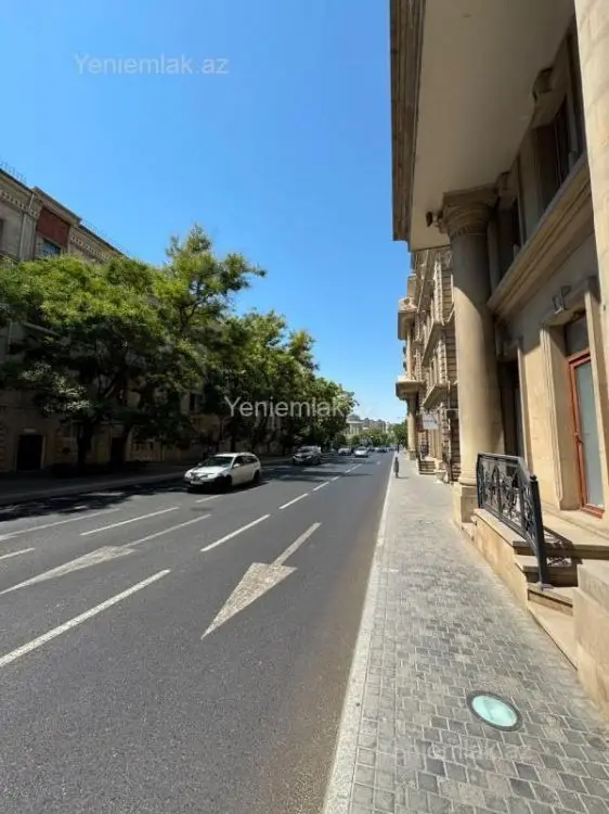 2 200 AZN - 100 m² Obyekt / Ofis Kirayə (aylıq), Nəsimi, Bakı
