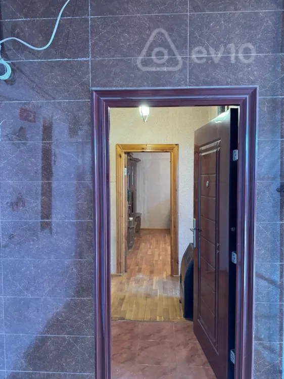 100 AZN - 3 otaqlı mənzil Kirayə (aylıq), Gəncə