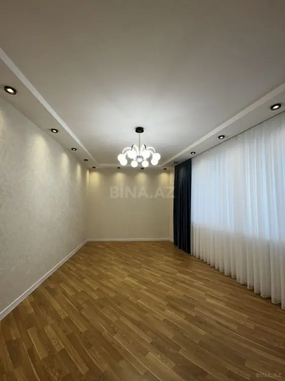 240 000 AZN - 4 otaqlı mənzil Satılır, Bakıxanov qəs., Sabunçu, Bakı