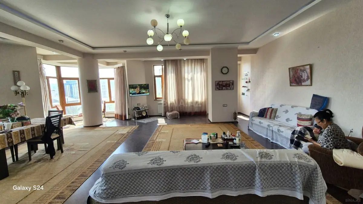 700 000 AZN - 4 otaqlı mənzil Satılır, Səbail, Bakı