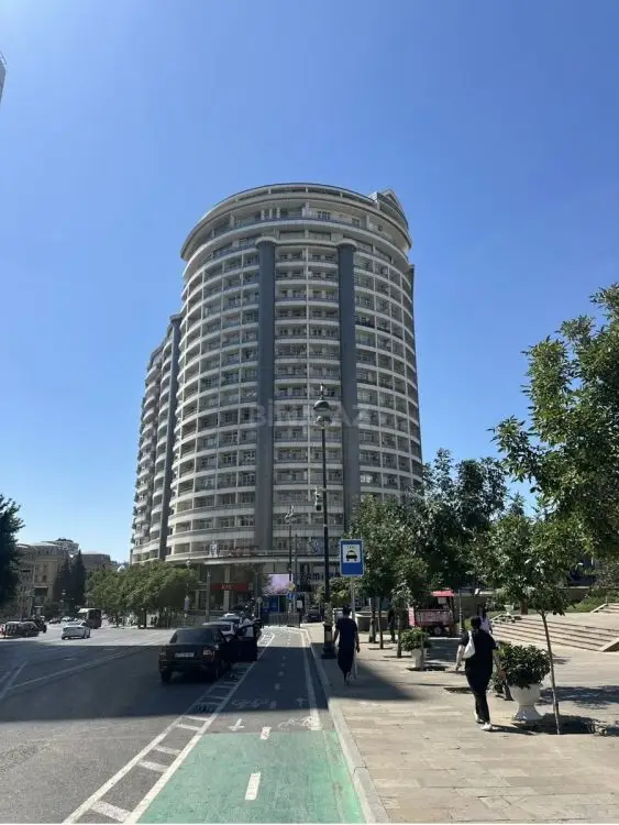 1 400 AZN - 150 m² Obyekt / Ofis Kirayə (aylıq), Yasamal, Bakı