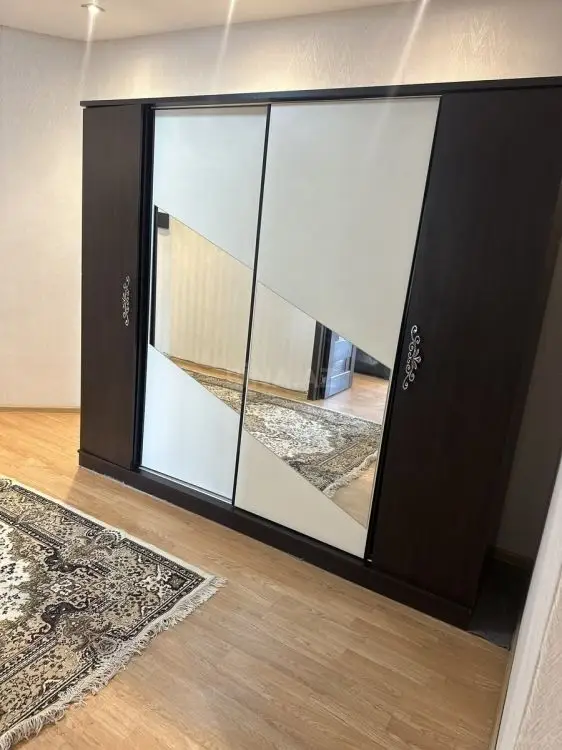 1 400 AZN - 150 m² Obyekt / Ofis Kirayə (aylıq), Yasamal, Bakı