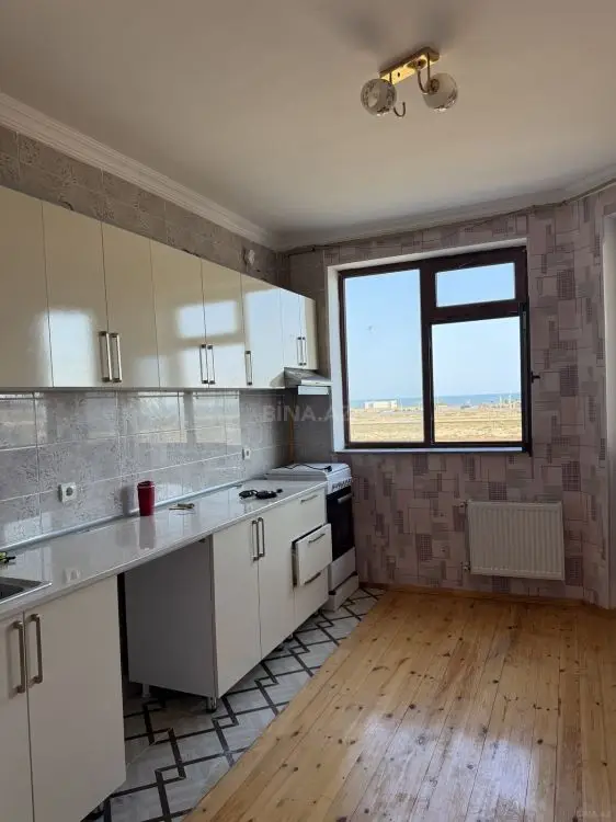 350 AZN - 4 otaqlı mənzil Kirayə (aylıq), Sahil qəs., Qaradağ, Bakı