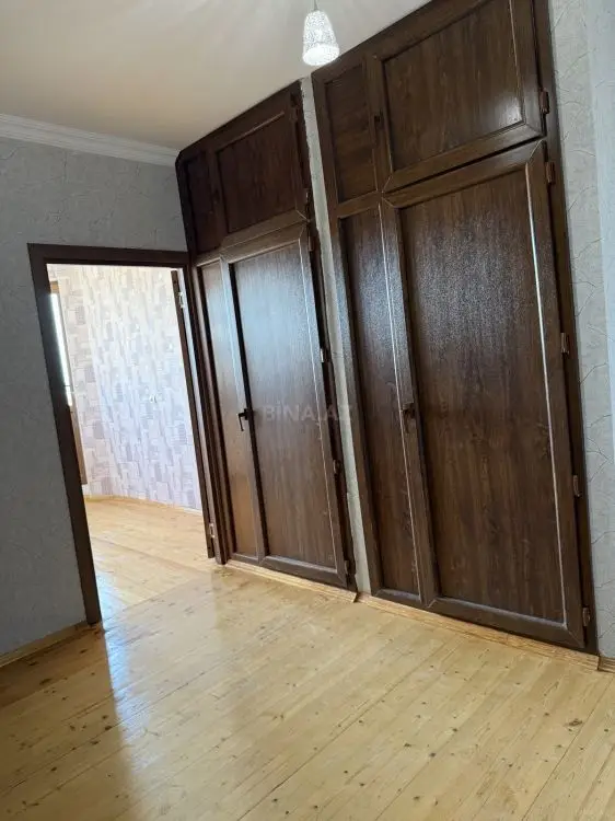 350 AZN - 4 otaqlı mənzil Kirayə (aylıq), Sahil qəs., Qaradağ, Bakı