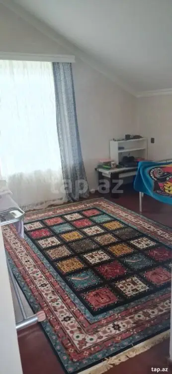 80 000 AZN - 4 otaqlı mənzil , Quba