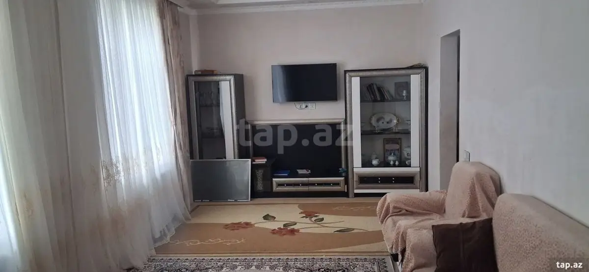 80 000 AZN - 4 otaqlı mənzil , Quba