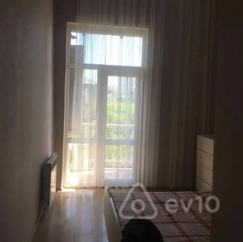163 AZN - 3 otaqlı mənzil Kirayə (aylıq), Yasamal qəs., Yasamal, Bakı