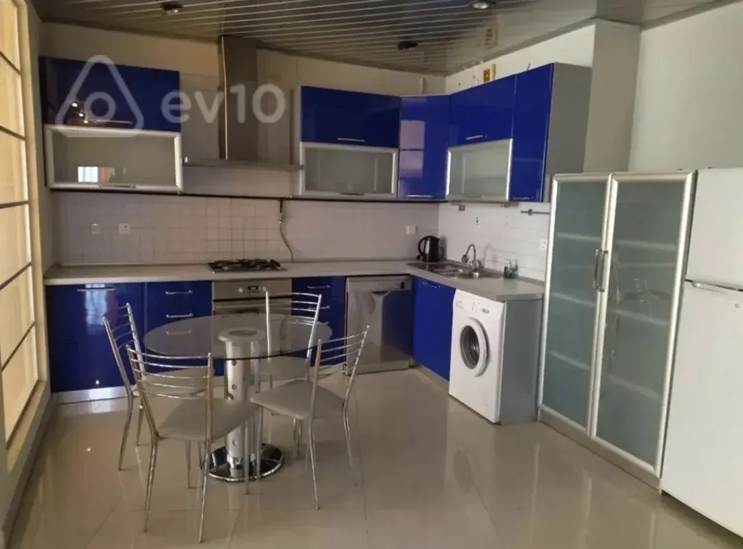 150 AZN - 3 otaqlı mənzil Kirayə (aylıq), Yasamal qəs., Yasamal, Bakı