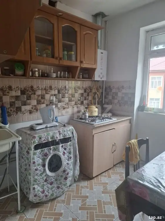 70 000 AZN - 3 otaqlı mənzil , Şəki