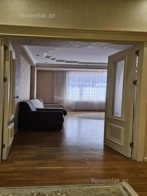 900 AZN - 3 otaqlı mənzil Kirayə (aylıq), 1-ci mikrorayon, Sumqayıt
