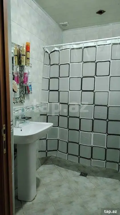 220 AZN - 3 otaqlı mənzil Kirayə (aylıq), 8-ci kilometr, Nizami, Bakı