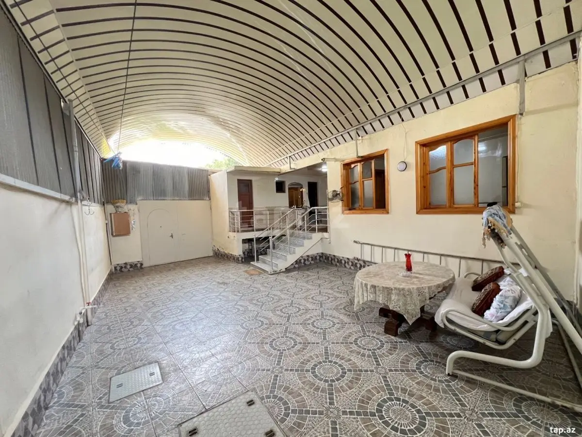 245 000 AZN - 4 otaqlı mənzil , Gəncə