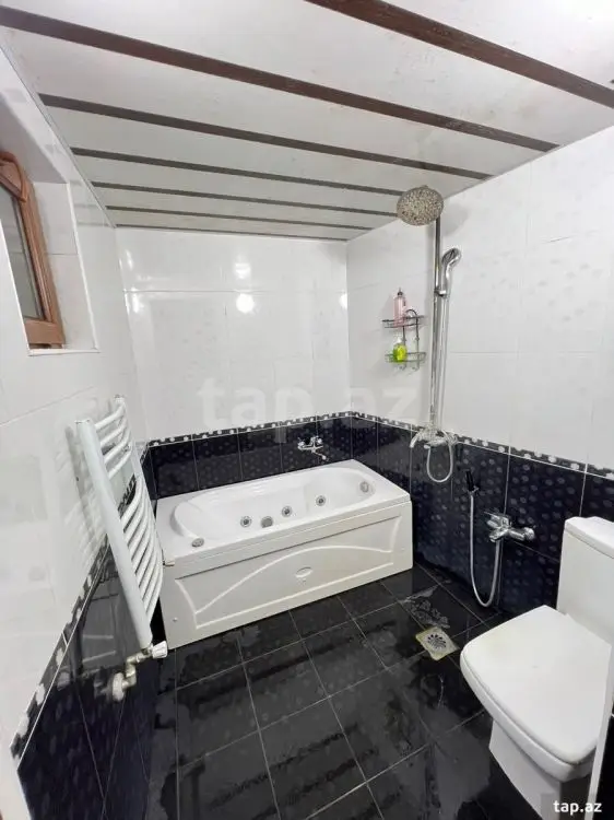 245 000 AZN - 4 otaqlı mənzil , Gəncə