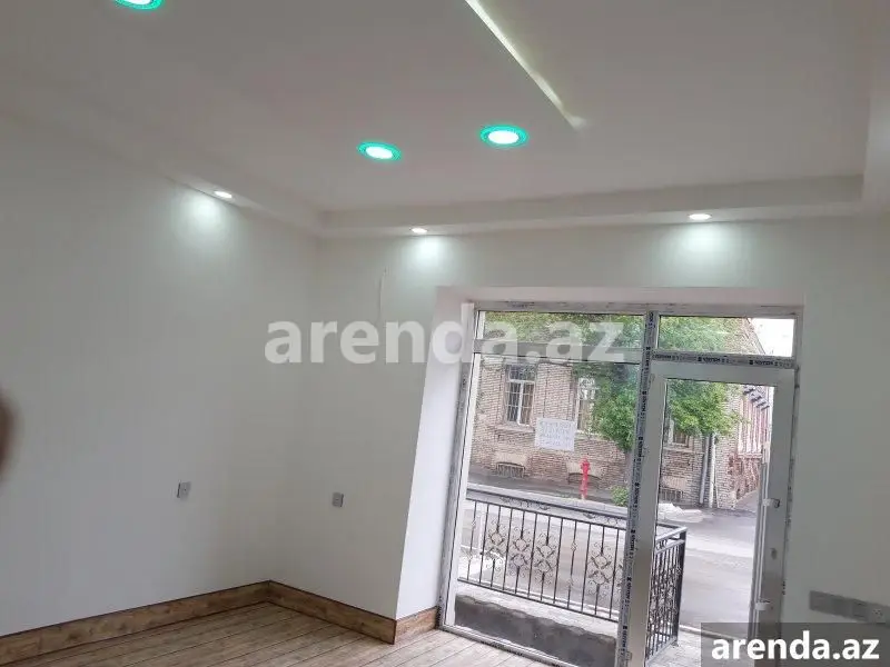750 AZN - 70 m² Obyekt / Ofis Kirayə (aylıq), Gəncə
